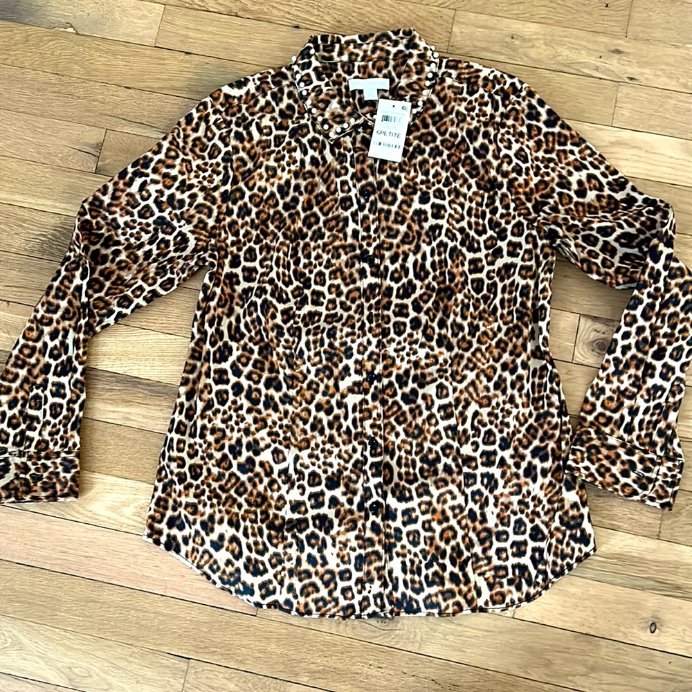 NWT Charter Club Long Sleeve Animal Print Womens Top size 6 with pearl collar